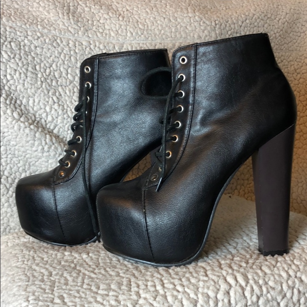 Platform booties 6W